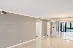 1000 Parkview Dr, Hallandale Beach, FL 33009 - Photo 9