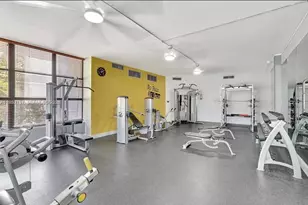 1000 Parkview Dr, Hallandale Beach, FL 33009 - Photo 19