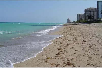 1000 Parkview Dr #528, Hallandale Beach, FL 33009 - Photo 29