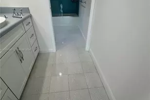 881 Ocean Dr, Key Biscayne, FL 33149 - Photo 7