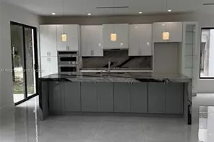 2 Hough Dr, Miami Springs, FL 33166 - Photo 9