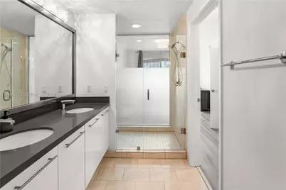 90 SW 3rd St #1115, Miami, FL 33130 - Photo 7