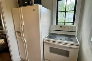 1015 Genoa St, Coral Gables, FL 33134 - Photo 7