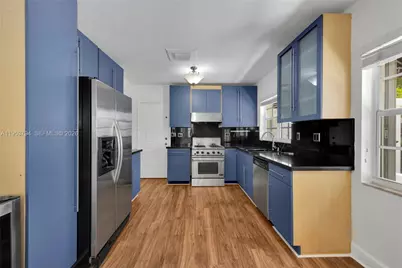 2312 SW 25th Ter, Miami, FL 33133 - Photo 13