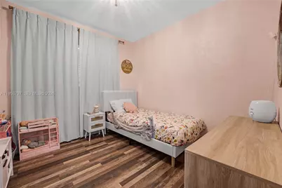 11610 NW 57th Ct, Hialeah, FL 33012 - Photo 19