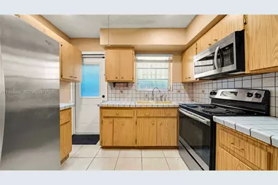 2615 SW 32nd Ave, Miami, FL 33133 - Photo 5