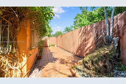 2615 SW 32nd Ave, Miami, FL 33133 - Photo 23