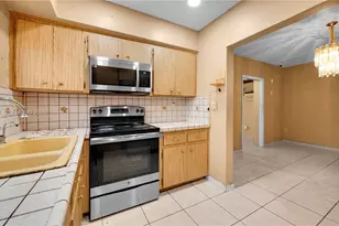 2615 SW 32nd Ave, Miami, FL 33133 - Photo 13