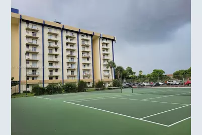 4550 NW 9th St #315E, Miami, FL 33126 - Photo 13