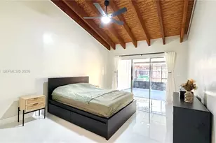 10271 Oleander Ct, Pembroke Pines, FL 33026 - Photo 13