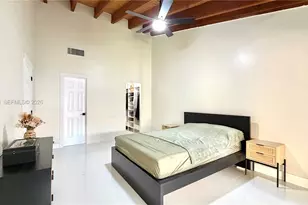 10271 Oleander Ct, Pembroke Pines, FL 33026 - Photo 15