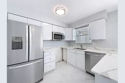 1100 SE 4th Ave #31, Deerfield Beach, FL 33441 - Photo 3