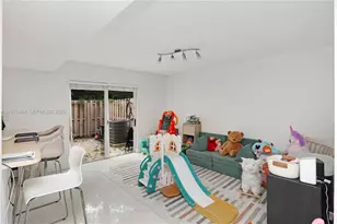 10921 NW 88th Terrace, Doral, FL 33178 - Photo 21