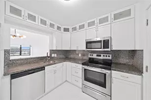 18900 NE 14th Ave, Miami, FL 33179 - Photo 7