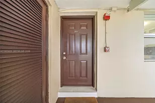 18900 NE 14th Ave, Miami, FL 33179 - Photo 17