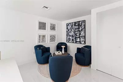 1300 S Miami Ave #2810, Miami, FL 33130 - Photo 5