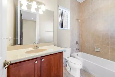 7880 SW 195th Ter, Cutler Bay, FL 33157 - Photo 27