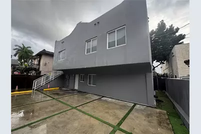 1684 SW 10th St, Miami, FL 33135 - Photo 3