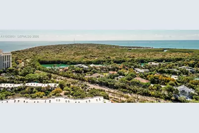 789 Crandon Blvd #1805, Key Biscayne, FL 33149 - Photo 31