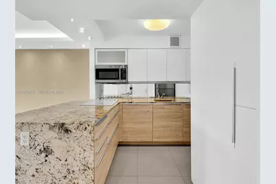 100 Bayview Dr #223, Sunny Isles Beach, FL 33160 - Photo 7