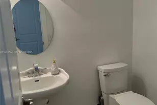 8909 SW 113th Pl Cir W, Miami, FL 33176 - Photo 5