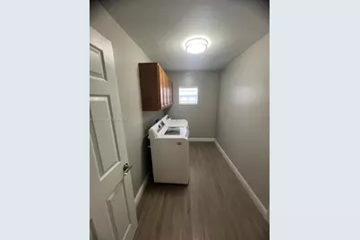 1305 SW 22Pl, Cape Coral, FL 33991 - Photo 5