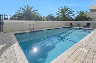 2600 Collins Ave, Miami Beach, FL 33140 - Photo 17