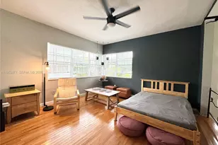 8620 Byron Ave, Miami Beach, FL 33141 - Photo 7