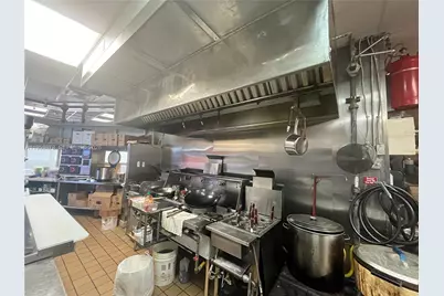 15973 Pines Blvd, Pembroke Pines, FL 33027 - Photo 13