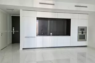 300 Biscayne Blvd Way, Miami, FL 33131 - Photo 5