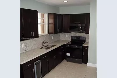 601 NW 97th St #601, Miami, FL 33150 - Photo 3