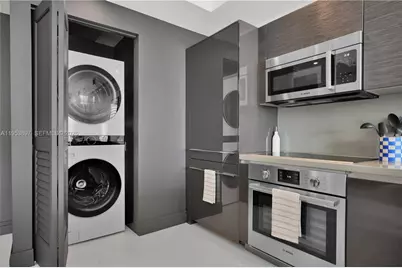 1080 Brickell Ave #1802, Miami, FL 33131 - Photo 17