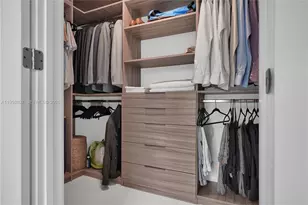 1080 Brickell Ave, Miami, FL 33131 - Photo 11