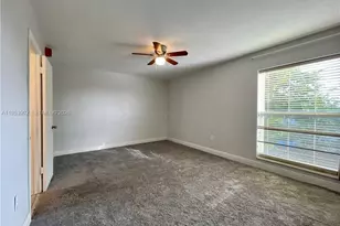 1990 W 56th St, Hialeah, FL 33012 - Photo 15