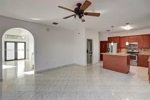 9053 SW 214th St, Cutler Bay, FL 33189 - Photo 11
