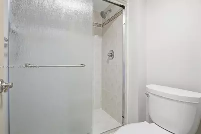 3731 N Country Club Dr #1421, Aventura, FL 33180 - Photo 15