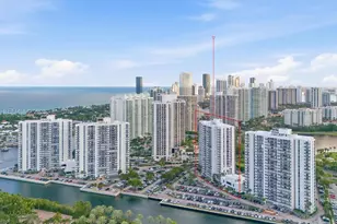 3731 N Country Club Dr, Aventura, FL 33180 - Photo 33