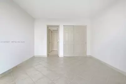 3731 N Country Club Dr #1421, Aventura, FL 33180 - Photo 17