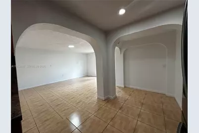 350 W 34th St, Hialeah, FL 33012 - Photo 9