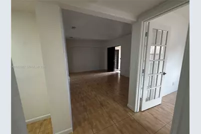 350 W 34th St, Hialeah, FL 33012 - Photo 11