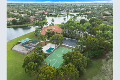 12861 Kapok Ln, Davie, FL 33330 - Photo 59