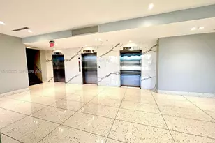 20301 W Country Club Dr, Aventura, FL 33180 - Photo 25