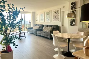 20301 W Country Club Dr, Aventura, FL 33180 - Photo 3