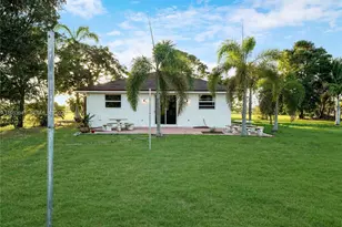 20000 SW 216th St, Miami, FL 33170 - Photo 13