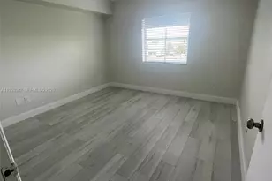 8260 SW 210th St, Cutler Bay, FL 33189 - Photo 27