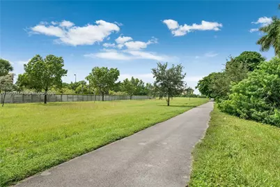 9340 Fontainebleau Blvd #313, Miami, FL 33172 - Photo 31