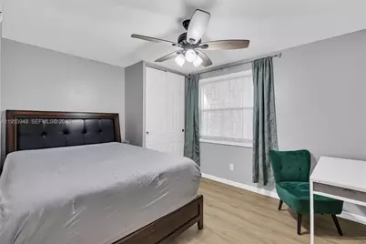 1551 NW 113th Ave, Pembroke Pines, FL 33026 - Photo 9