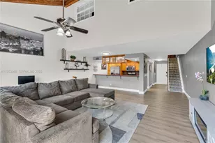 1551 NW 113th Ave, Pembroke Pines, FL 33026 - Photo 11