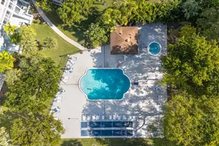 3800 Hillcrest Dr, Hollywood, FL 33021 - Photo 29