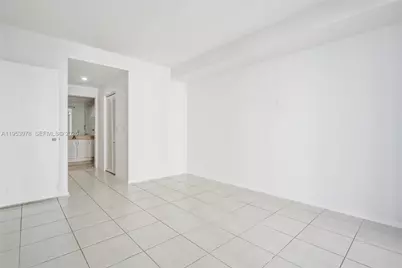 801 Brickell Key Blvd #1404, Miami, FL 33131 - Photo 13